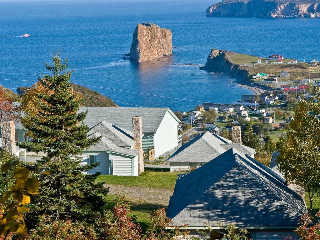 Au Pic De L'Aurore Motel-Chalets Percé Exterior foto