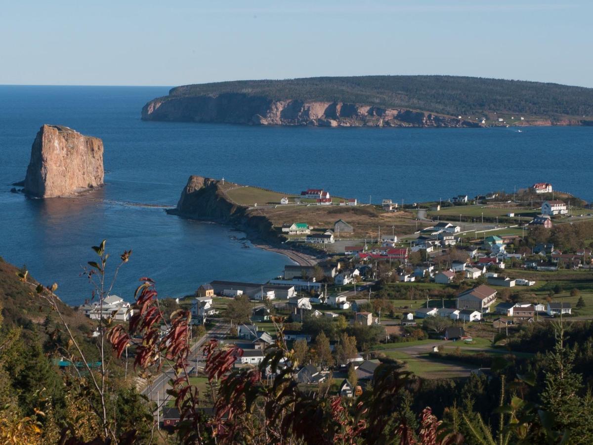 Au Pic De L'Aurore Motel-Chalets Percé Zimmer foto
